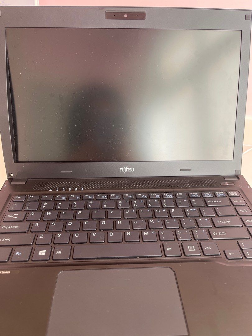 FUJITSU Lifebook u series, 電腦＆科技, 手提電腦 - Carousell