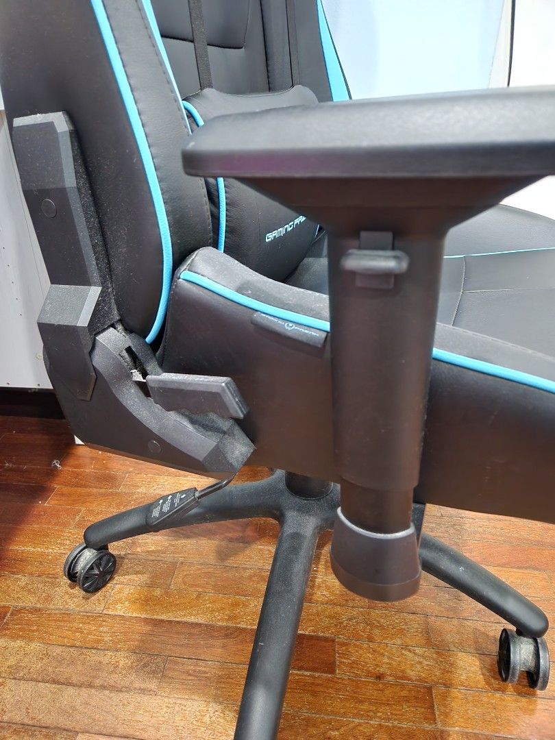Gaming freak throne gt outlet