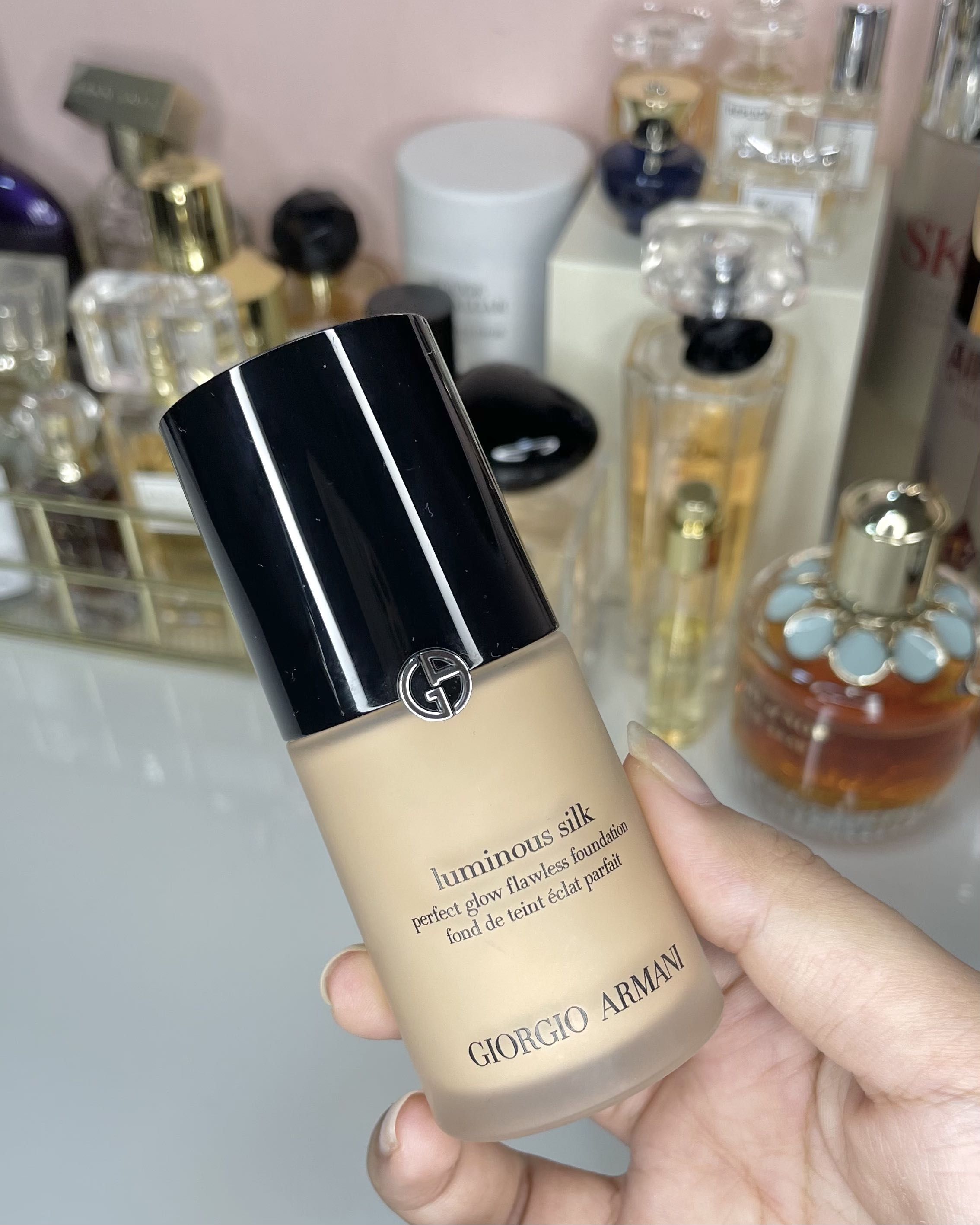 Descubrir 84+ imagen foundation similar to armani luminous silk