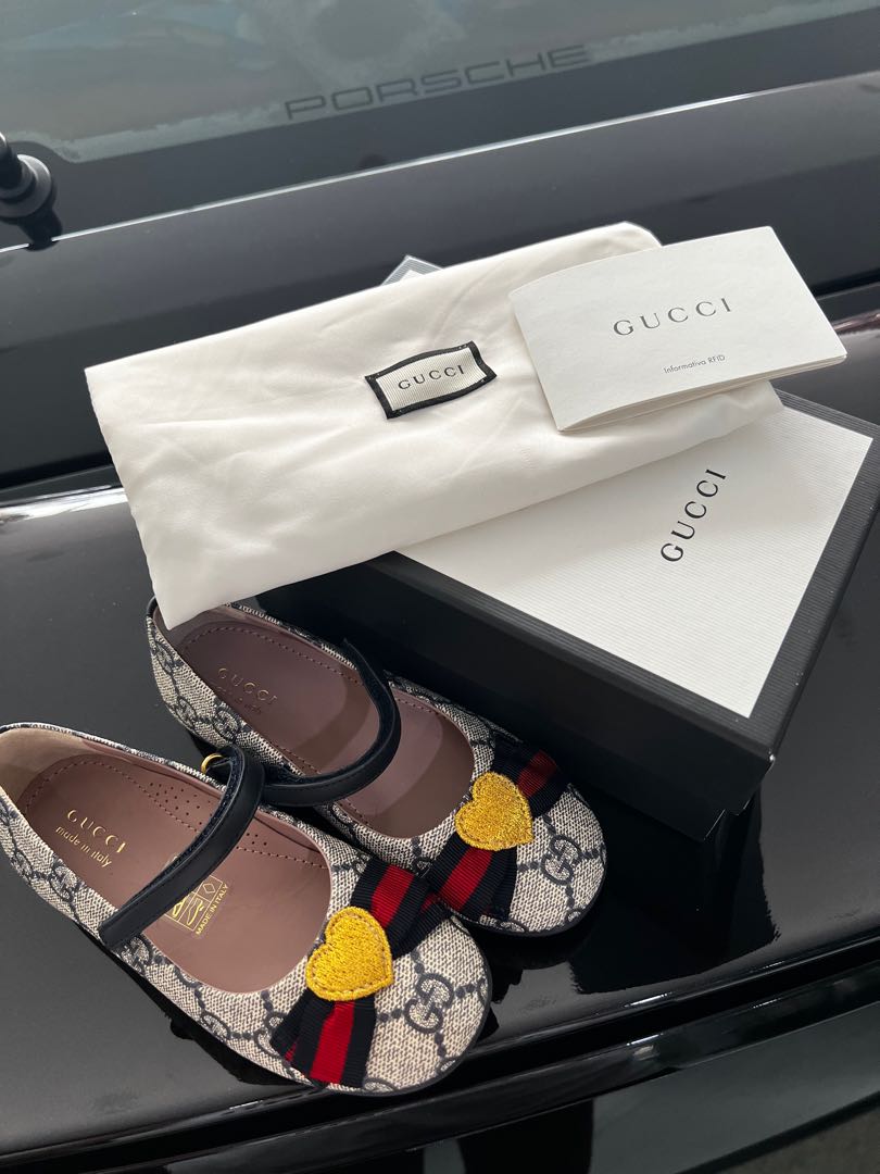 Authentic new girls size 31 Gucci shoes. FREE Chanel hair pin | Gucci shoes,  Size girls, Chanel inspired