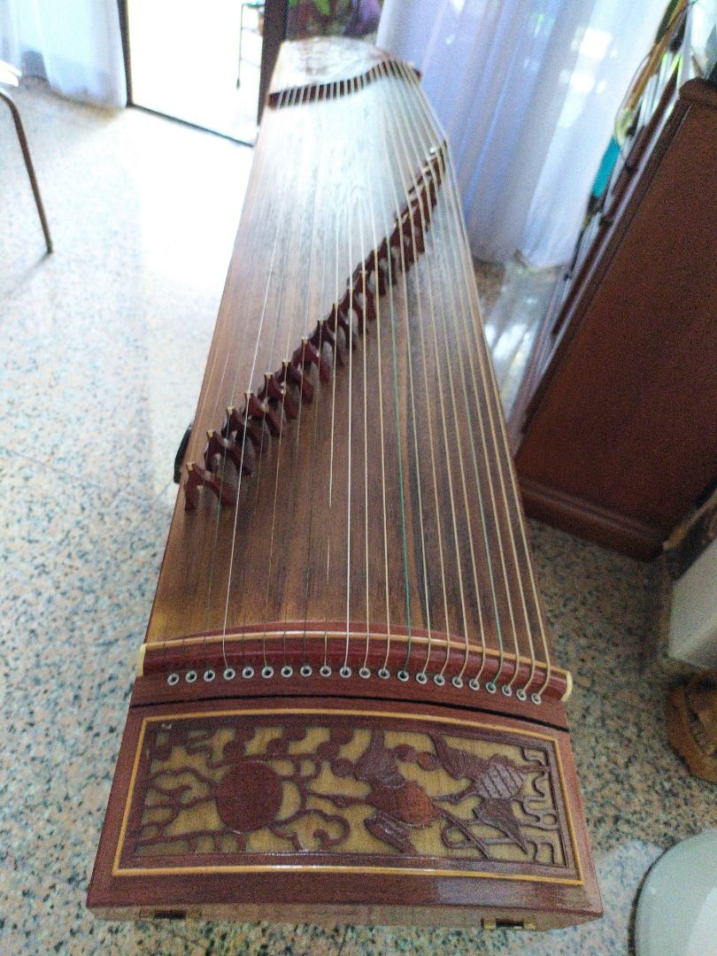 Guzheng, Hobbies & Toys, Music & Media, Musical Instruments on Carousell