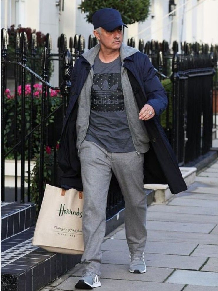 Harrods Embroidered Jute Grocery Shopper Bag Men s Fashion Bags