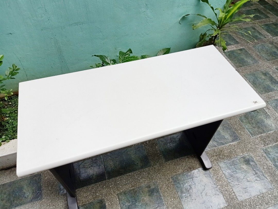 Heavy-duty Office Desk/Table, Furniture & Home Living, Office Furniture