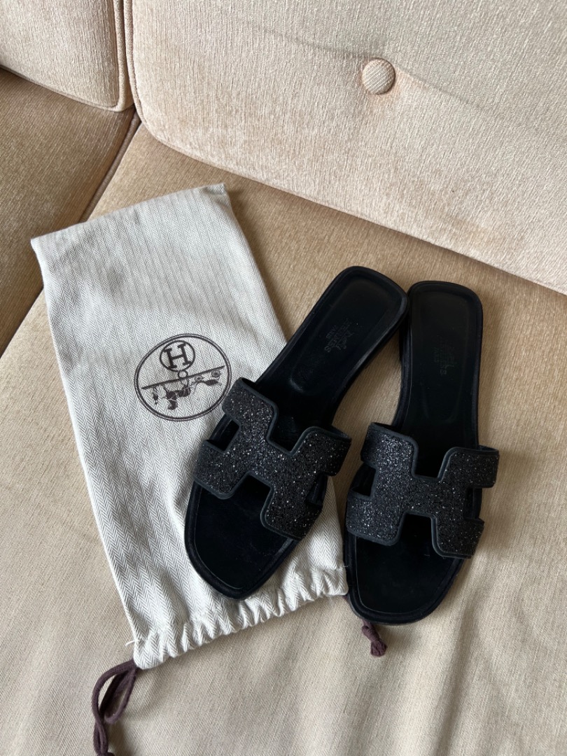 Below europe retail. Hermes Oran Sandals Black Lizard size 38 full set  receipt and cites, Women's Fashion, Footwear, Sandals on Carousell