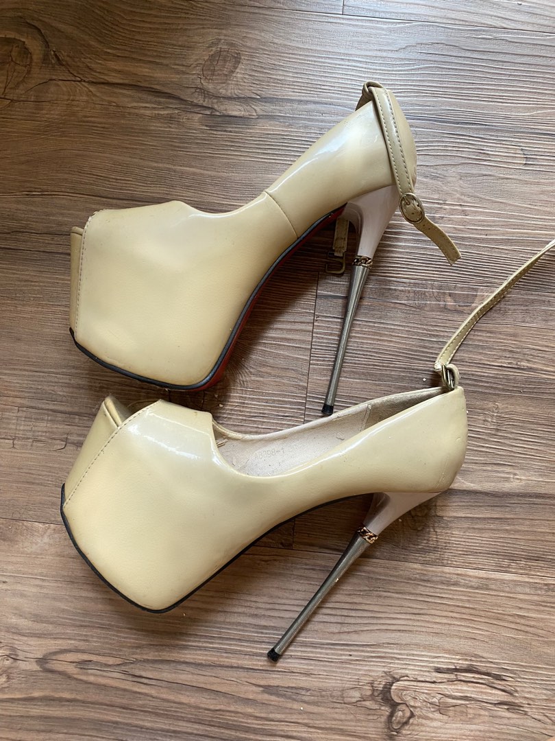 Sepatu high heels 20 sales cm