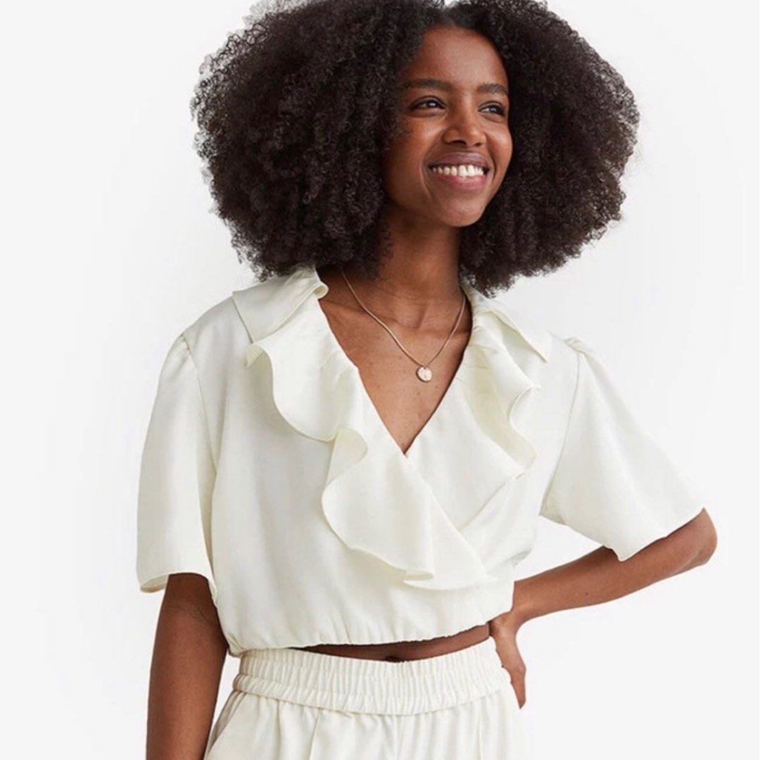 H&M puff sleeve ruffles top, Women's Fashion, Tops, Blouses on Carousell
