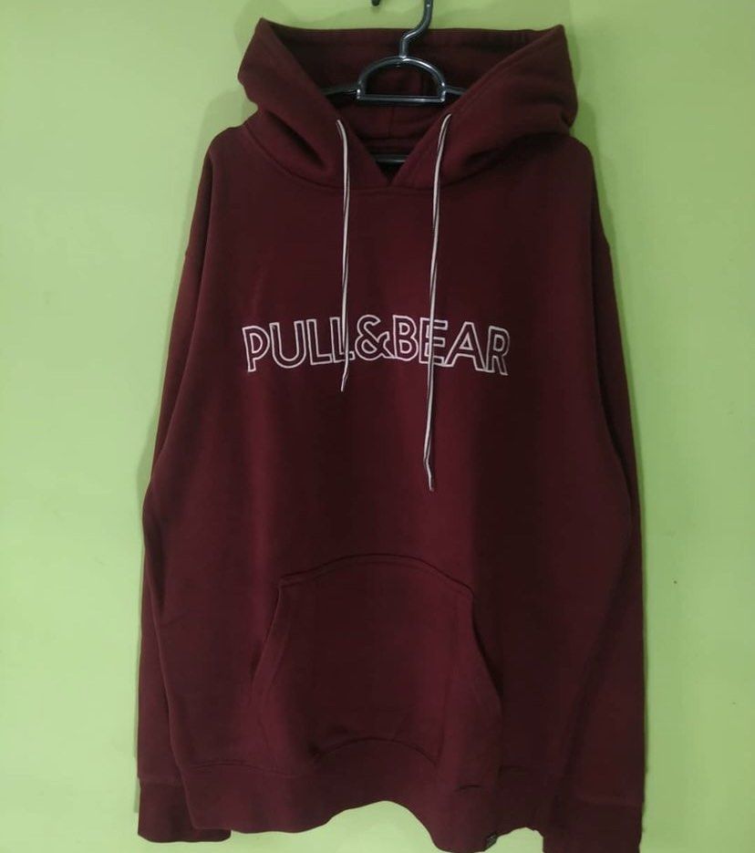 Hoodie pull and bear merah maroon online