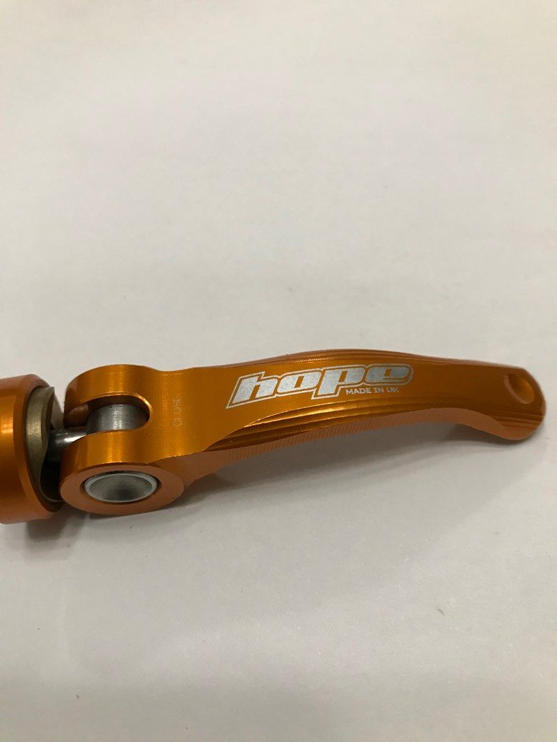 Hope skewers (Category: Bicycles) located in Quezon City. Submitted by olrac23 (Listing ID 1202627282, Image 2). Description: Hope skewers orange quick release. 1pc only..