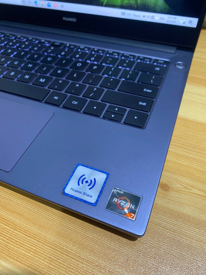HUAWEI MATEBOOK D14/ TOUCH FINGERPRINT/ AMD RYZEN 7 3700U / 8GB RAM