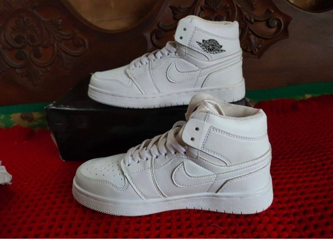 All white on sale jordan ones