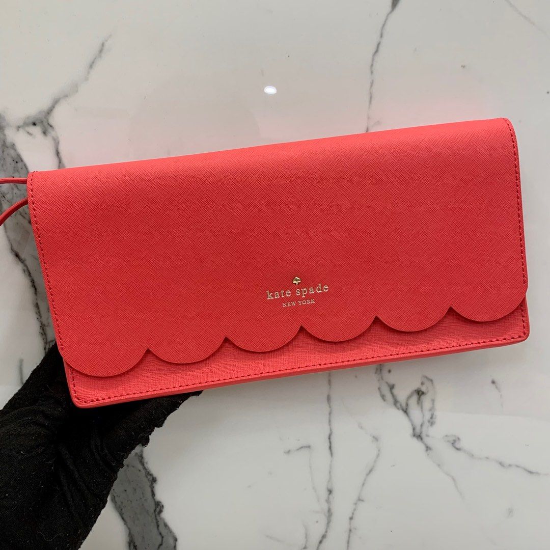 Red kate spade clutch hotsell