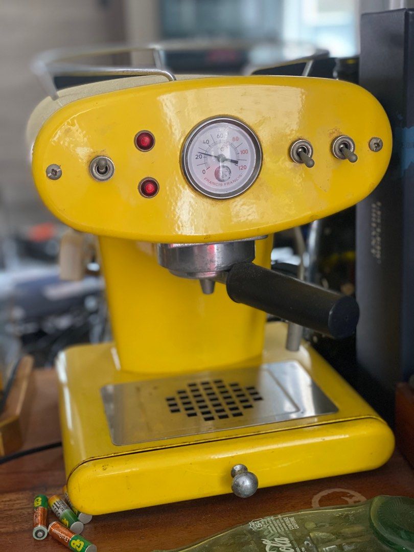 Luca Trazzi - Magic L'Espresso - Espresso coffee machine - Steel