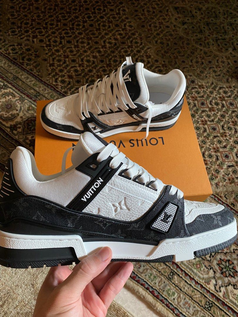 White lv trainers online