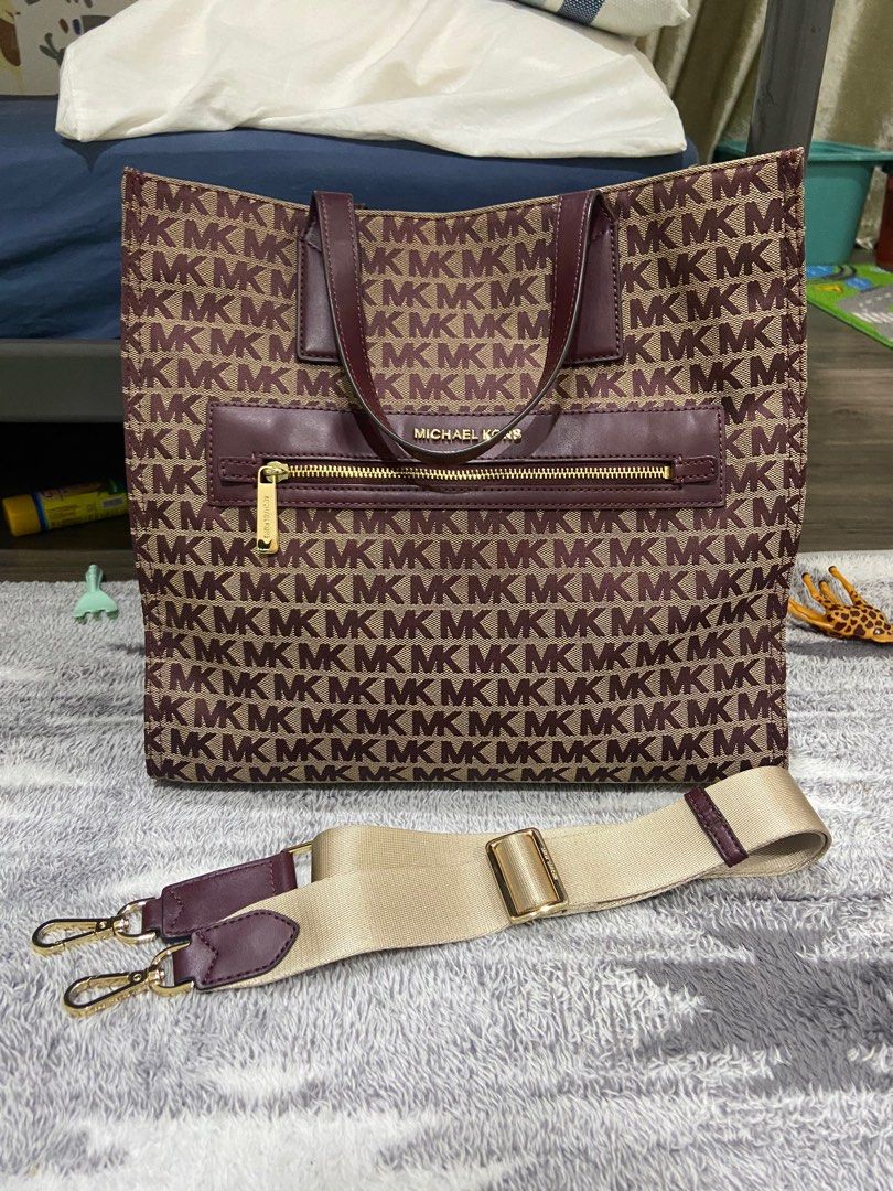 Michael kors large best sale signature tote