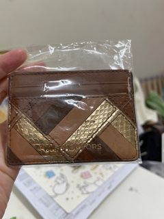 （分類：）位於 。 由 qowet11 提交（商品編號 1202573875，圖片 1）。簡介： 。