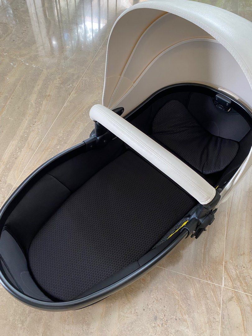 Mima xari stroller with car seat adapter and rain cover, Babies & Kids