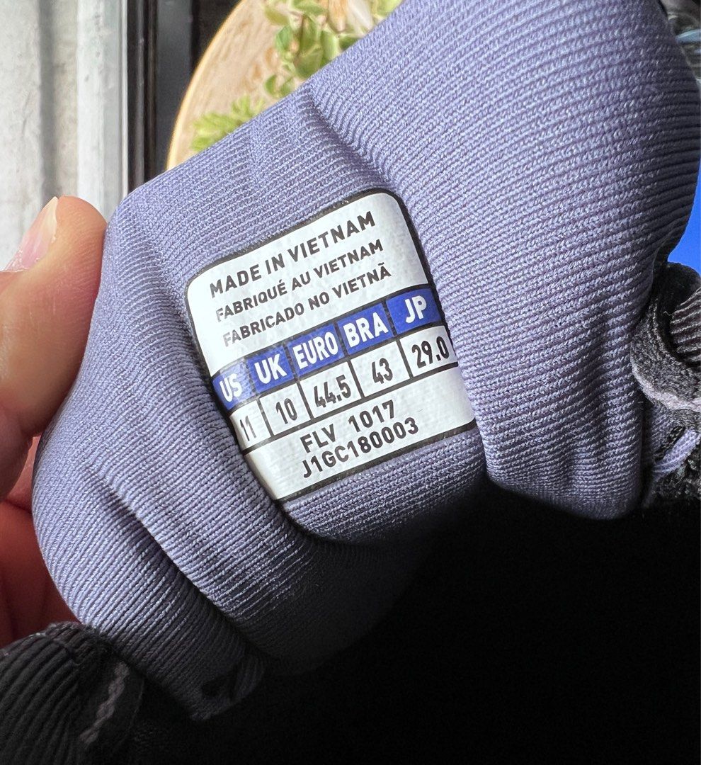 Mizuno flv 1017 clearance