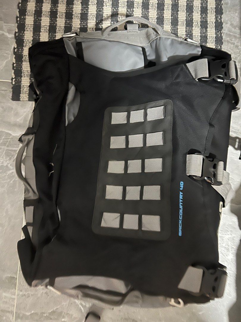 Mosko Moto Back Country 35 luggages and 40 top duffel bag set