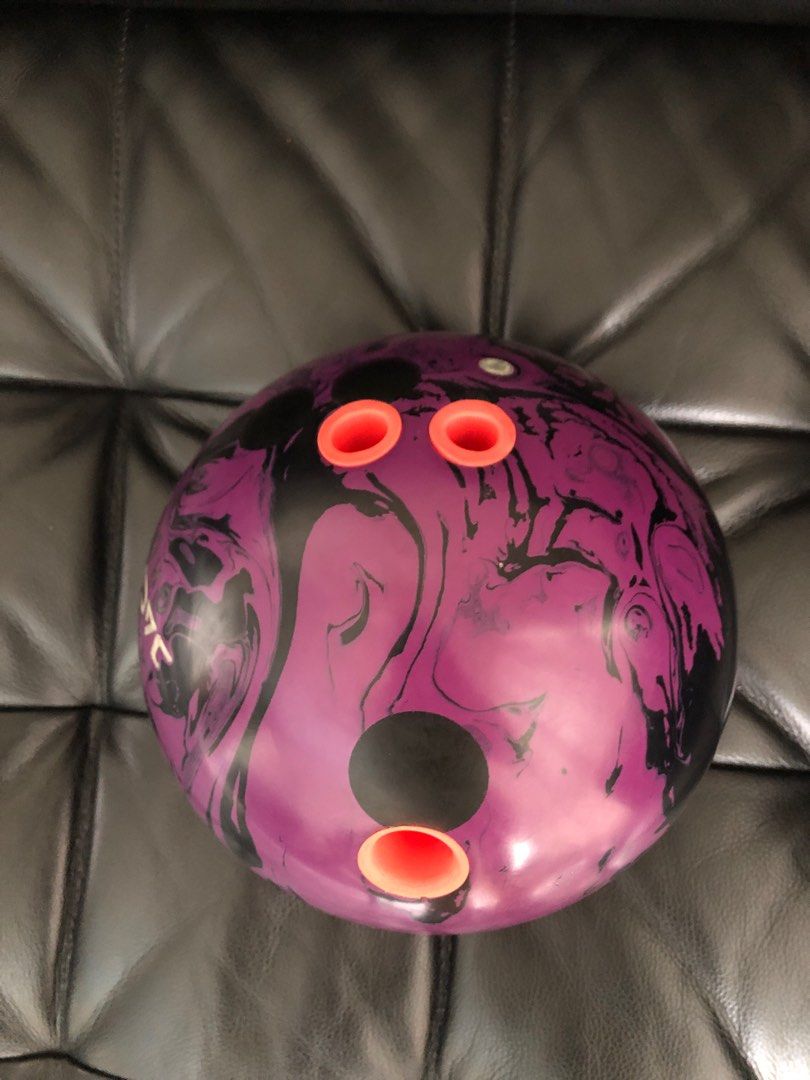 Motiv 14lbs Jackal Ghost Bowling Ball, Sports Equipment, Sports & Games