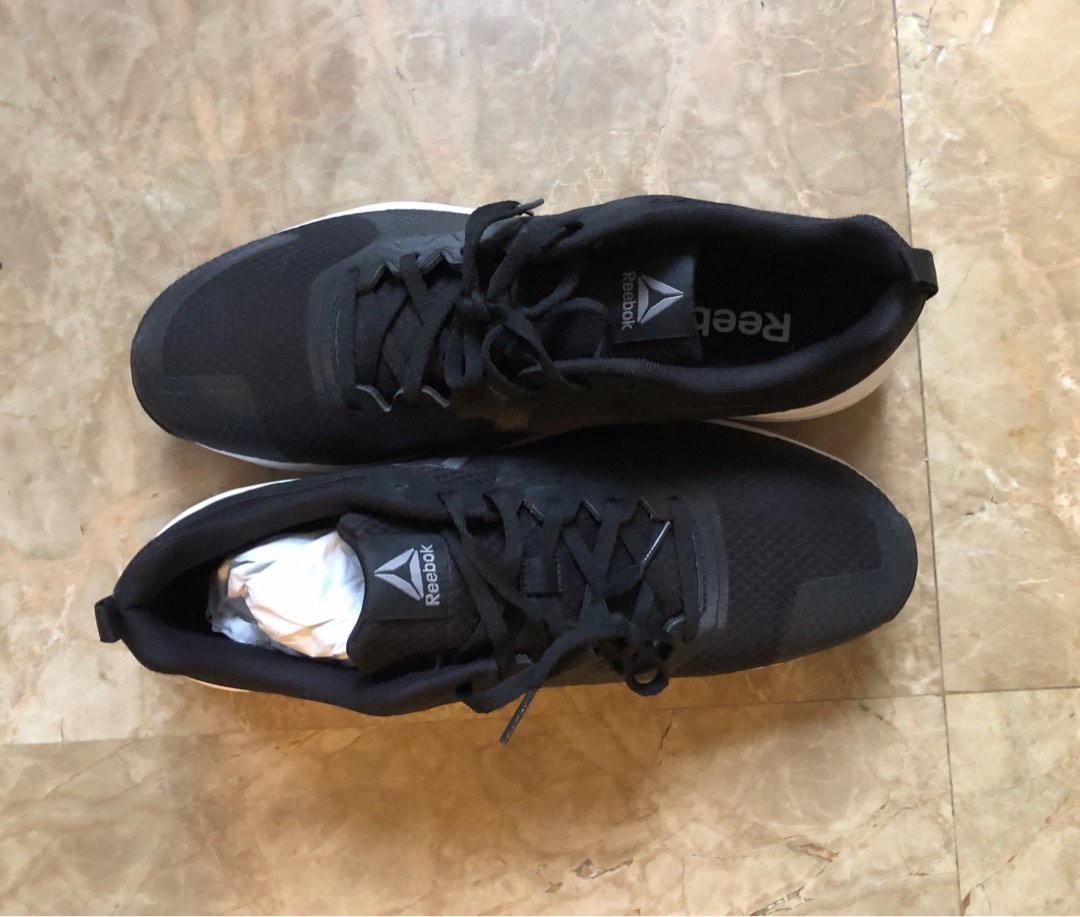 NEW Reebok Men s Trainer Shoe Size USA 10.5 Size EUR 44 Men s
