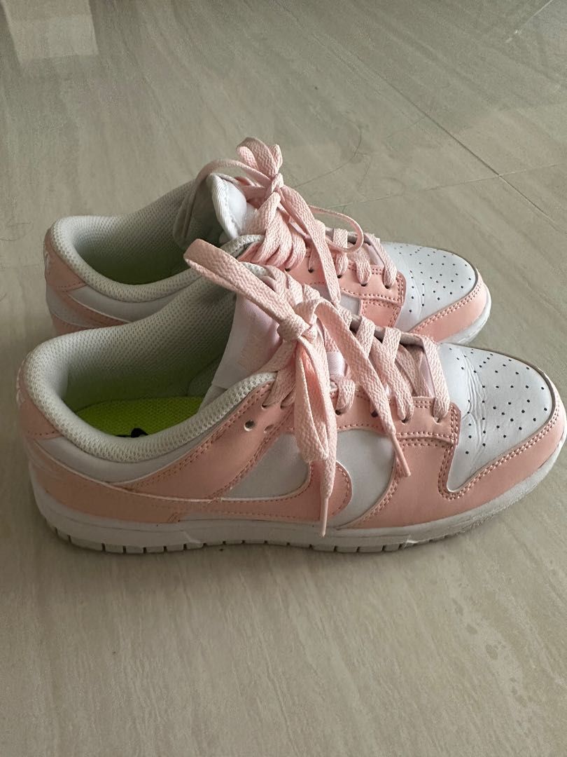 pale coral nike
