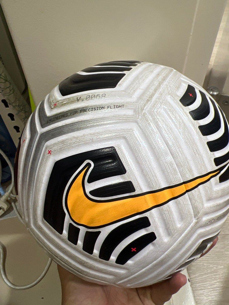 nike flight soccer ball