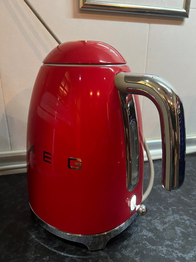 Used SMEG 50’s Retro Style Electric Kettle Red, TV & Home Appliances