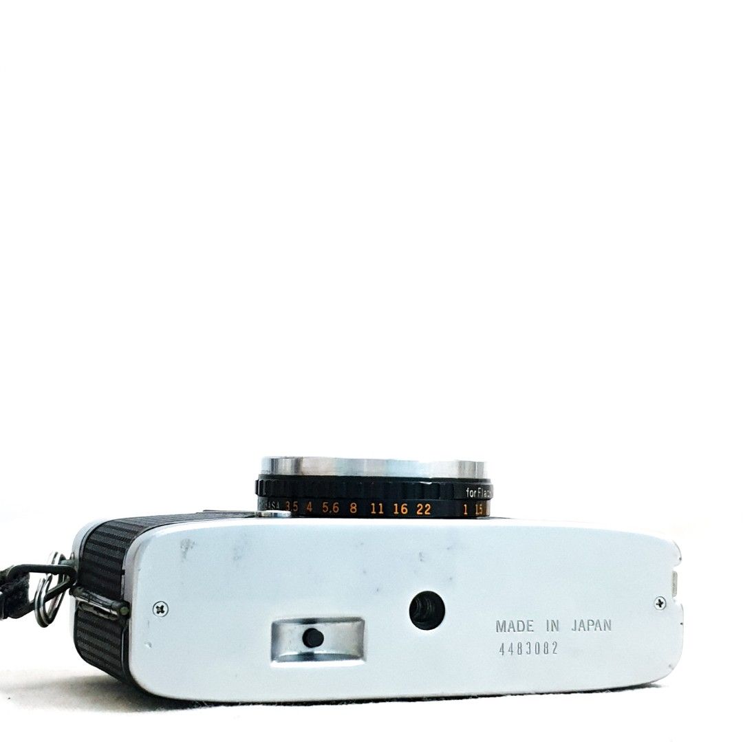 Olympus Pen EE3 Film Camera, Photography, Cameras on Carousell