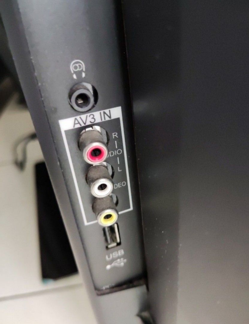 Panasonic viera 42 inch LCD TV (NOT smart and pls read description), TV