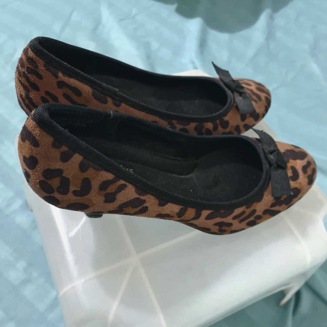 Payless leopard heels sale