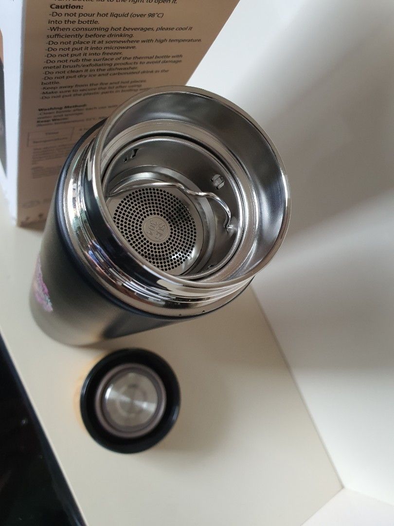 Peter Rabbit Tumbler-Thermal Flask 500ml. SRP $49.90, Furniture & Home ...