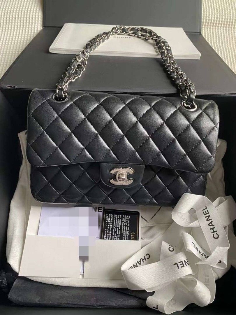 Chanel classic flap small store preloved