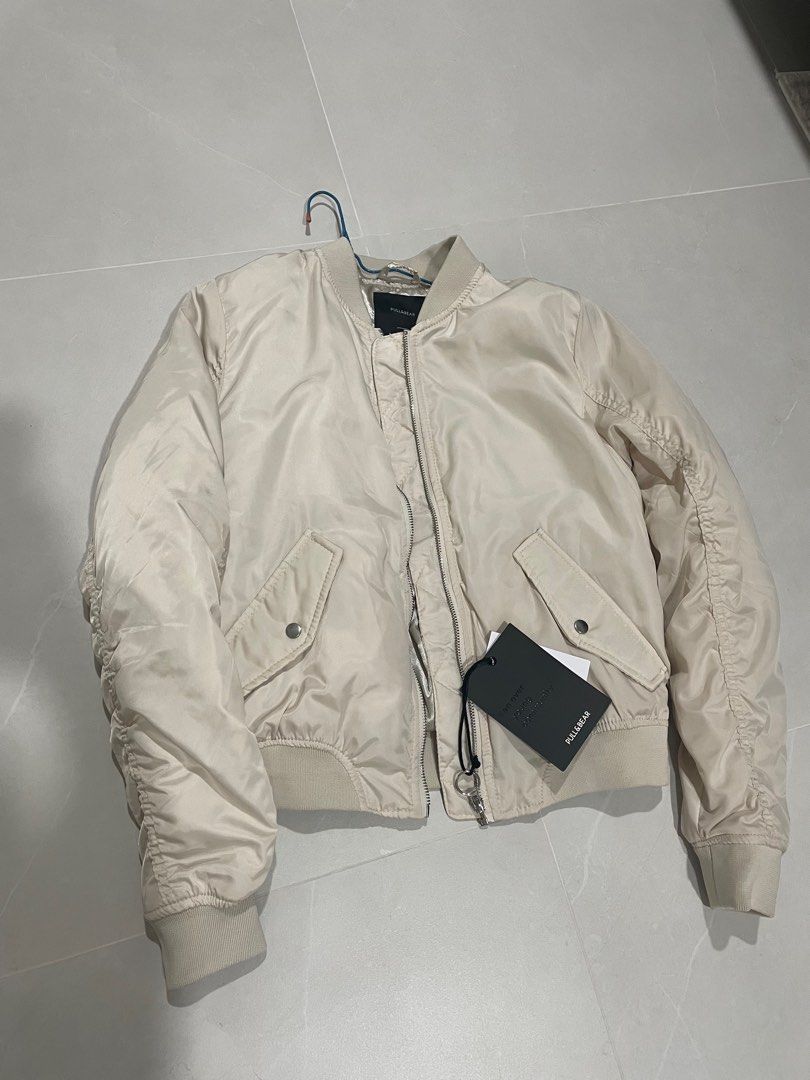 Pull and bear cream bomber jacket, Women's Fashion, Coats, Jackets