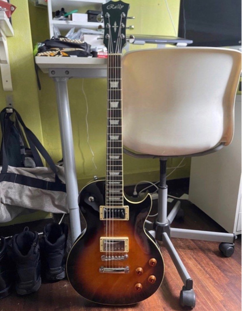 Rally Les Paul GL300 Electric Guitar, Hobbies & Toys, Music & Media