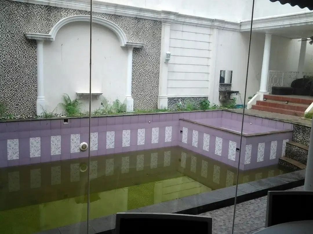 Rumah Mewah di Perumahan Less Belles Tangerang Selatan, Properti