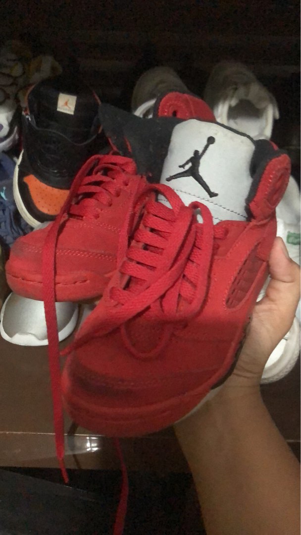 beli sepatu air jordan original