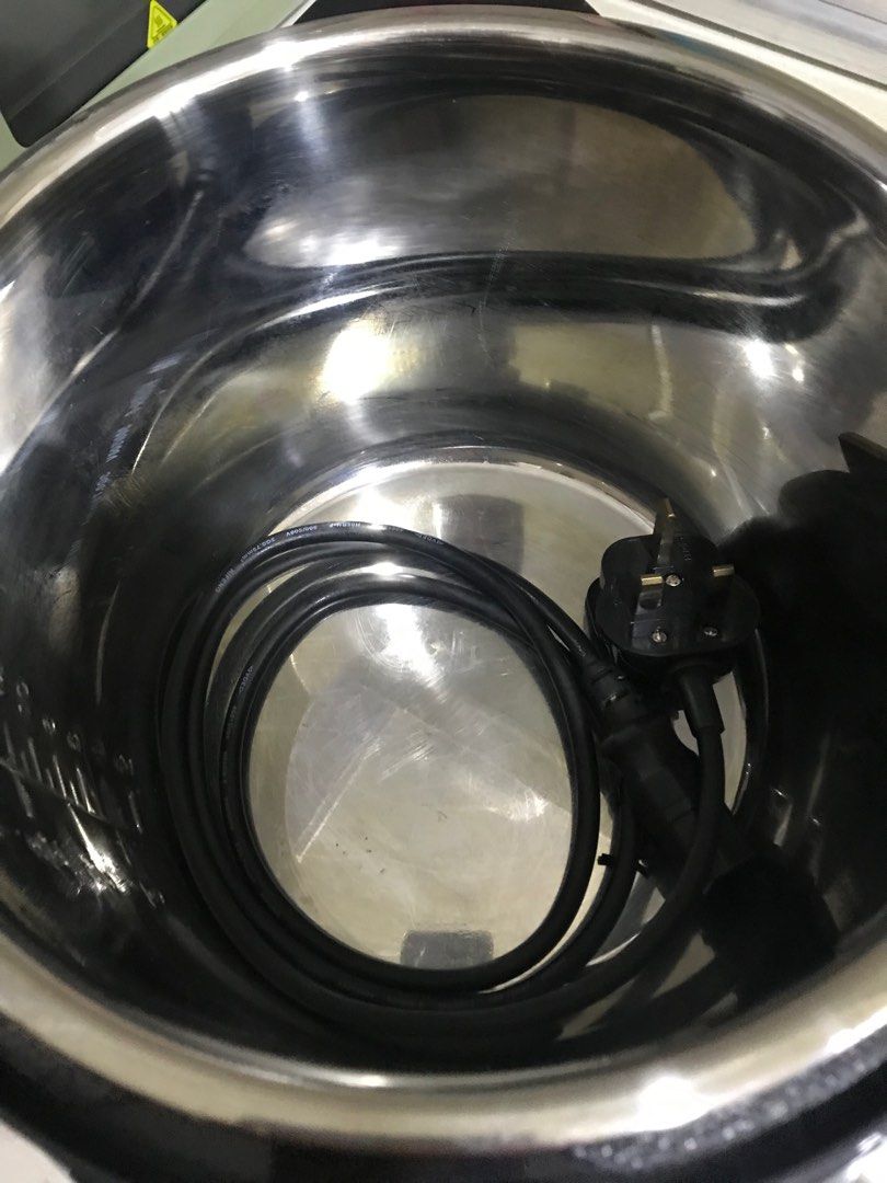 Sharp Pressure Cooker, TV & Home Appliances, Kitchen Appliances