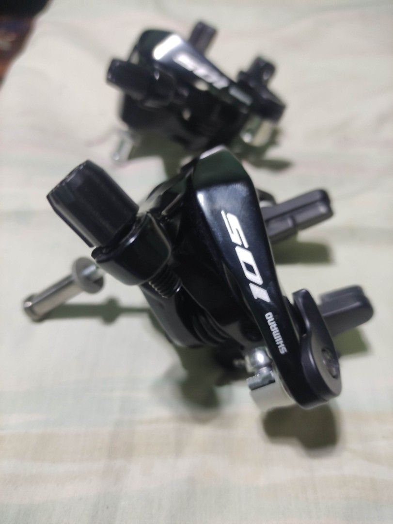 SHIMANO 105 BRAKES R7000 PAIR, Sports Equipment, Bicycles & Parts
