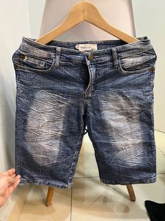 (Category: ) located in . Submitted by ppiepreloved (Listing ID 1202596132, Image 1). Description: .