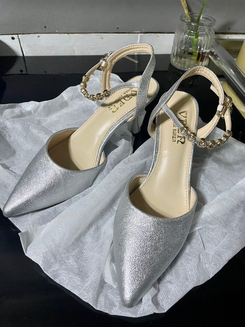dillards silver heels