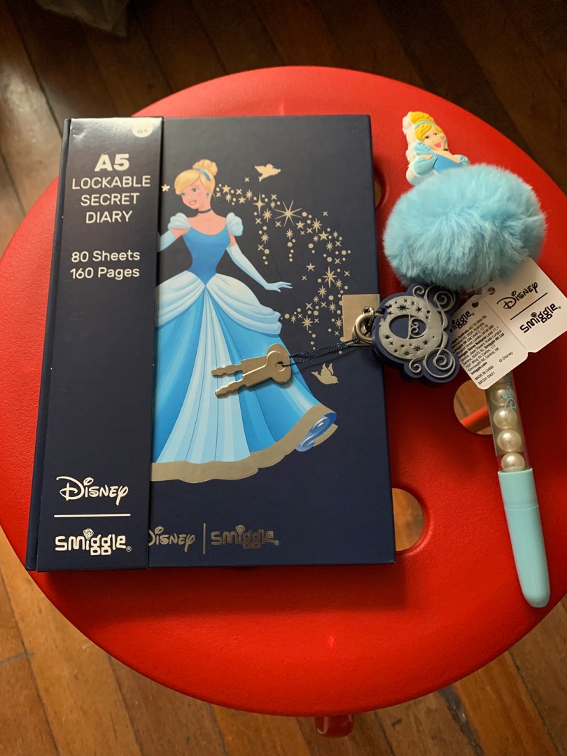 Smiggle lockable secret Diary with Pen set, Hobbies & Toys, Stationary & Craft, Other Stationery