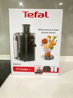Tefal Fruitelia + Juicer ZE370 (Brand New)