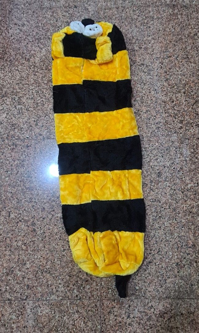 tiger bolster cover, Furniture & Home Living, Bedding & Towels on Carousell