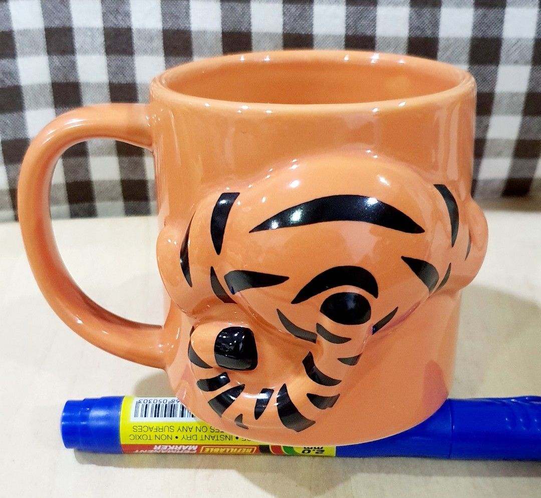Tigger mug top