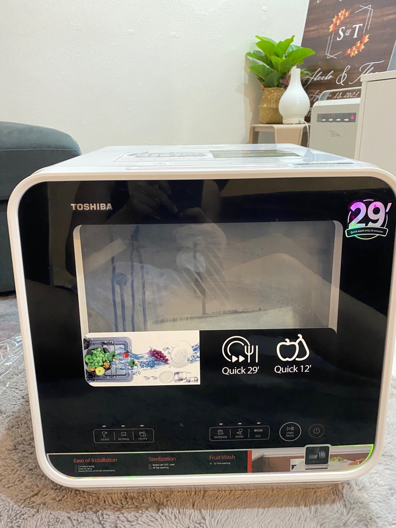 Toshiba Mini Dishwasher, Furniture & Home Living, Cleaning & Homecare