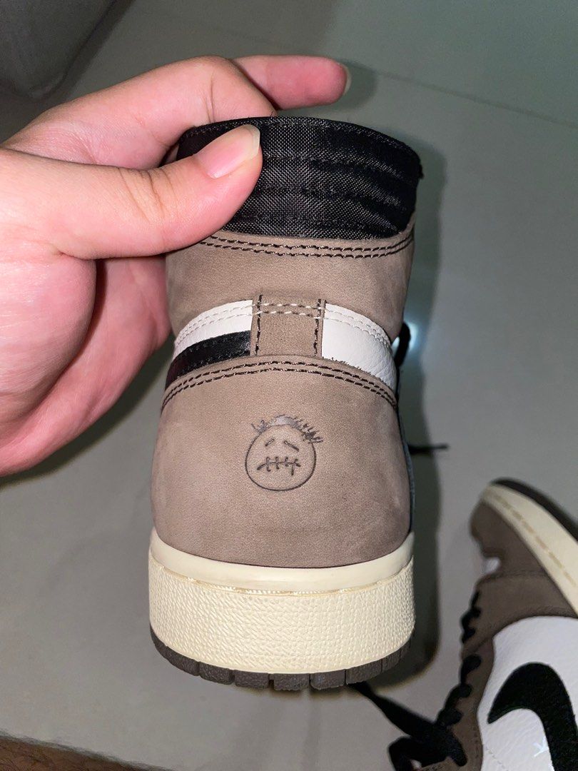 aj1 travis scott high