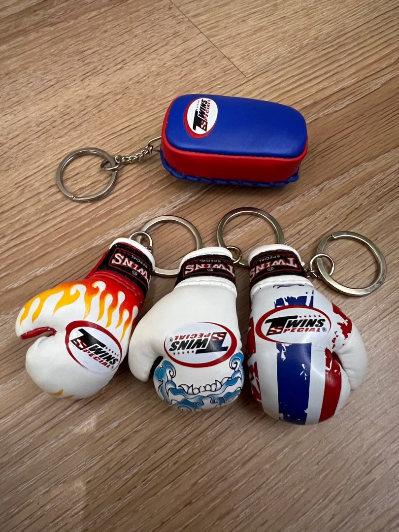 Glove keychain online