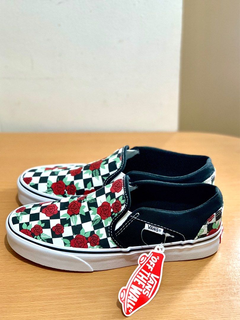 Checkered slip on vans with deals rose
