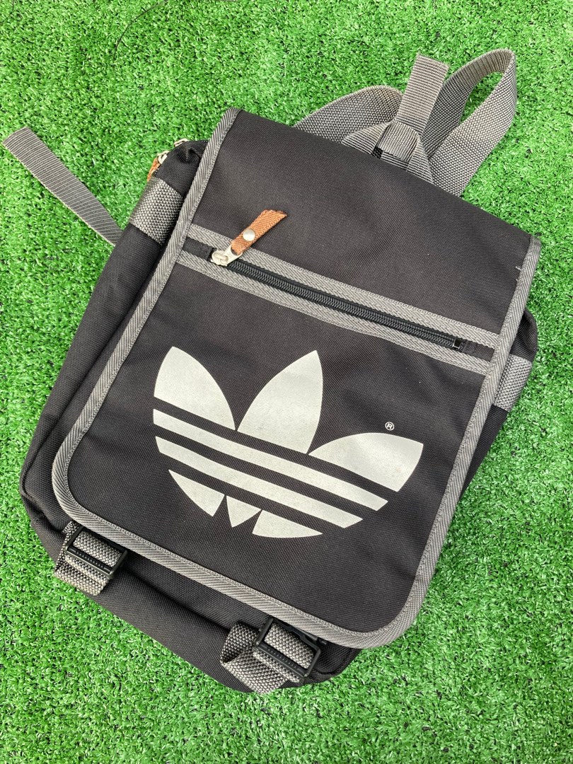 Vtg Adidas 80an Japan Beg Men s Fashion Bags Backpacks on Carousell