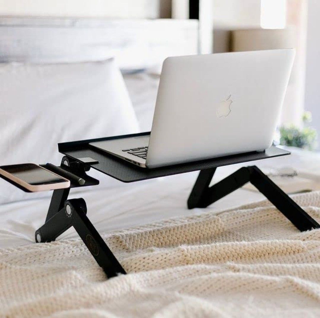 WTS Mint Condition Desk York Fully Adjustable Laptop Stand (with built